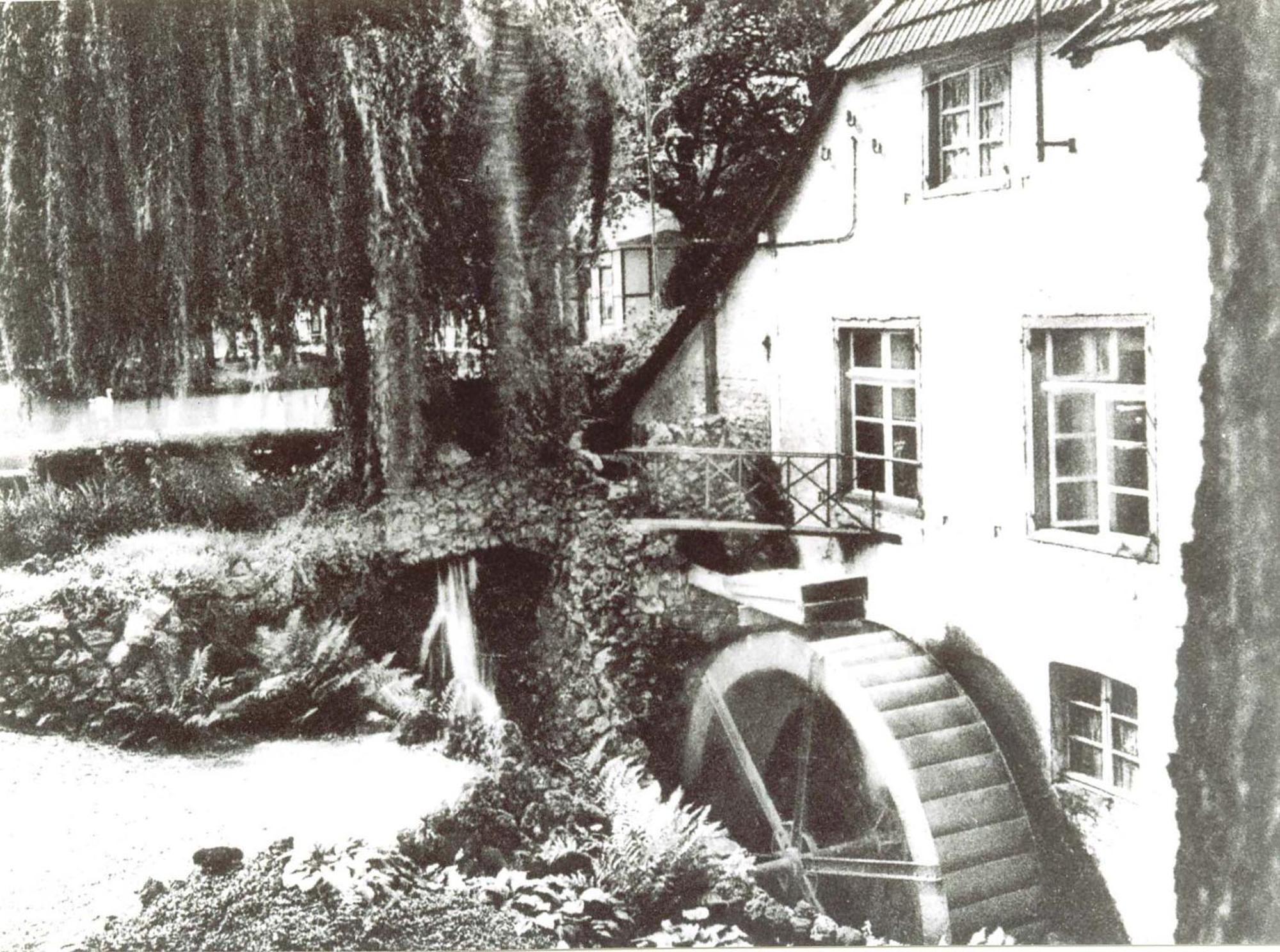 Historischer Kaisermuehle - & Restaurant Zentrum Hotel *